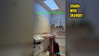 कृत्रिम रोशनदान स्टूडियो के लिए प्राकृतिक प्रकाश सीसीटी का अनुकरण करता है