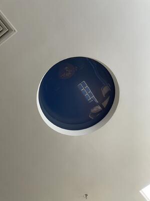 एम्बेडेड इंस्टॉलेशन आर्टिफिशियल एलईडी स्काईलाइट 50,000 घंटे जीवनकाल और व्यापक प्रकाश कवरेज के साथ